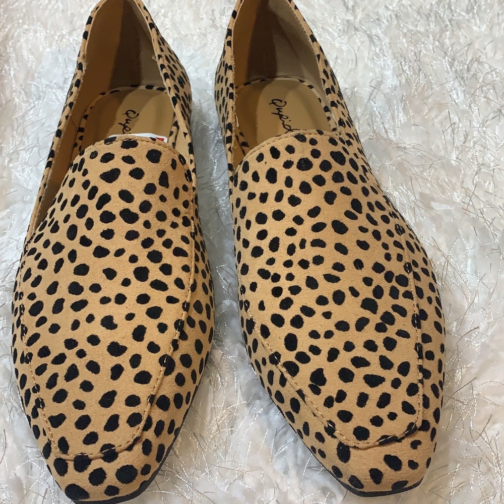 Women flats